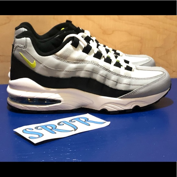 Nike Shoes - NEW Nike Air Max ‘95